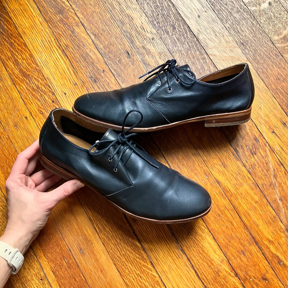 Black leather Corso Como oxfords